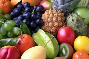 can cats eat fruits